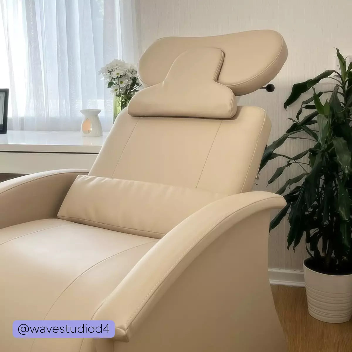 SkinMate Monroe Beauty Chair - Taupe